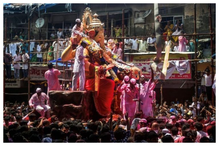 Maharashtra Lockdown: Rajesh Tope Warns Against Gathering at Crowded Places Ahead of Ganesh Chaturthi